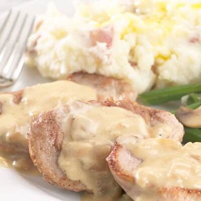 Pork Medallions with Roasted Apple Grille Cream Sauce